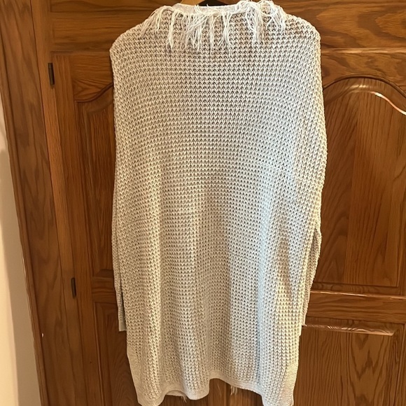 Maurice’s Gray Fringe Pocket Cardigan - Picture 4 of 4